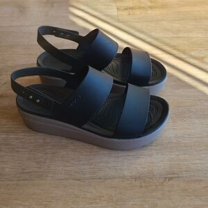 CROCS Black Strap Sandals with Brown Platform